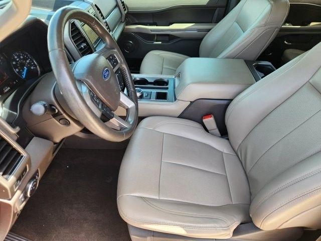 Ford Expedition XLT 2021