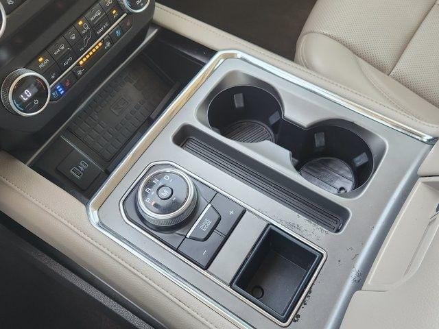 Ford Expedition XLT 2021