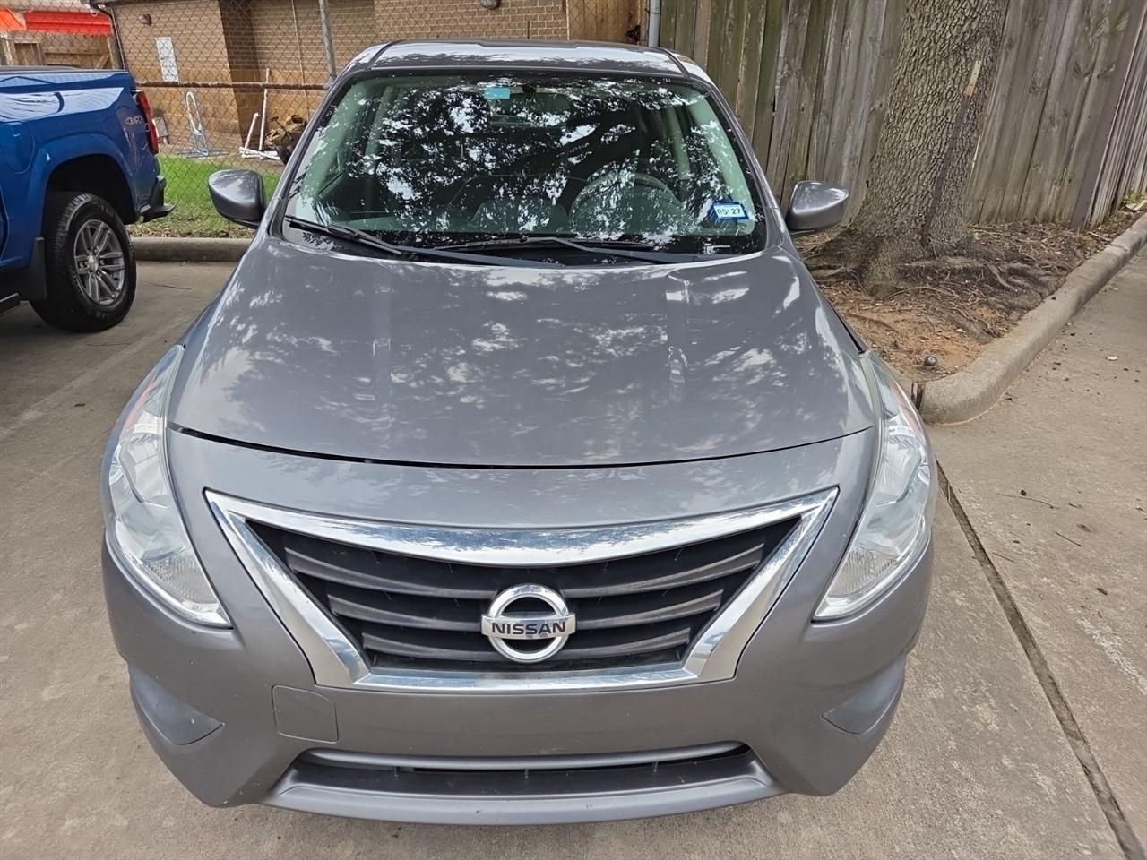 Nissan Versa 1.6 S 5M 2016
