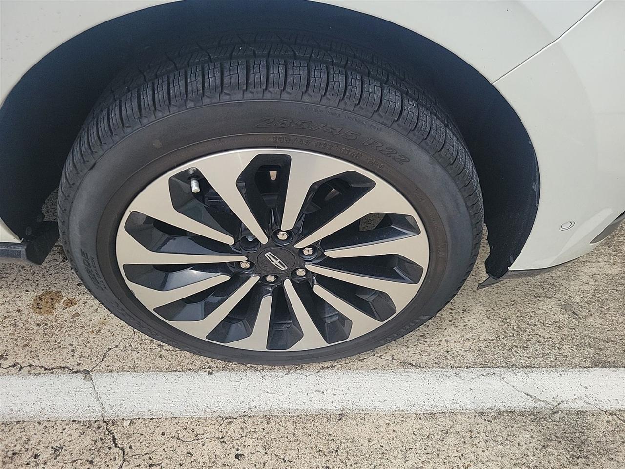 Lincoln Navigator L Reserve 4WD 2023