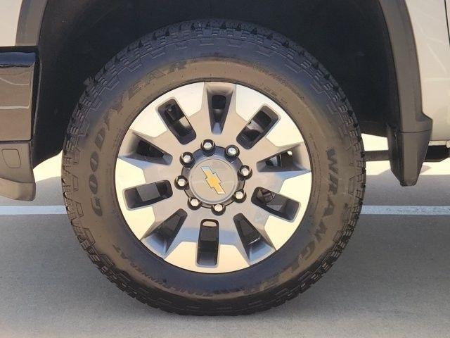 Chevrolet Silverado 2500HD Custom Crew Cab Long Box 4WD 2024