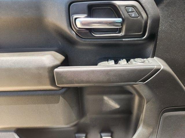 Chevrolet Silverado 2500HD Custom Crew Cab Long Box 4WD 2024