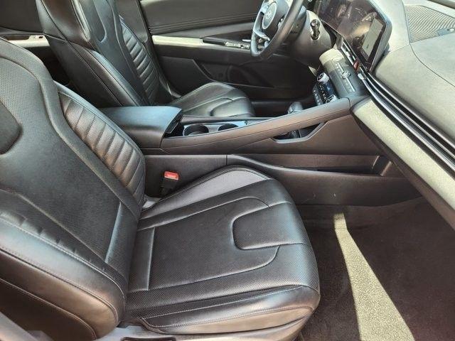 Hyundai Elantra  2024