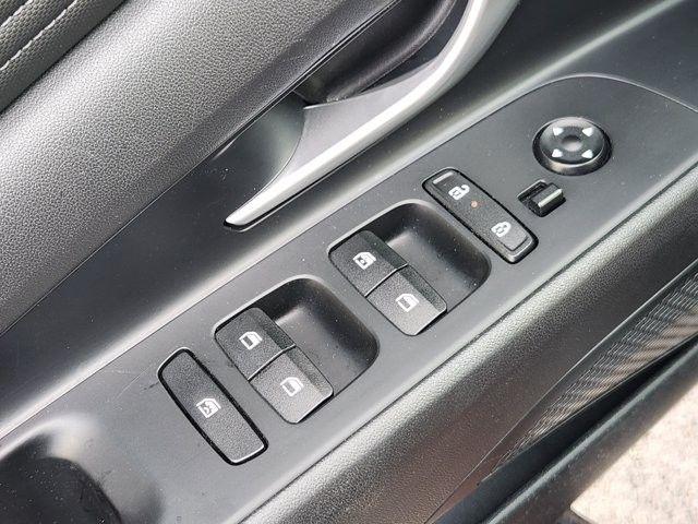 Hyundai Elantra  2024