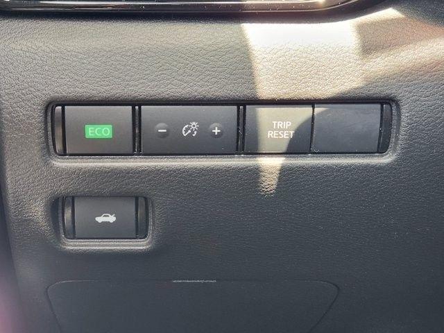 Nissan Sentra SR 2025