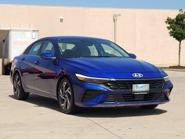 Hyundai Elantra Limited 2025