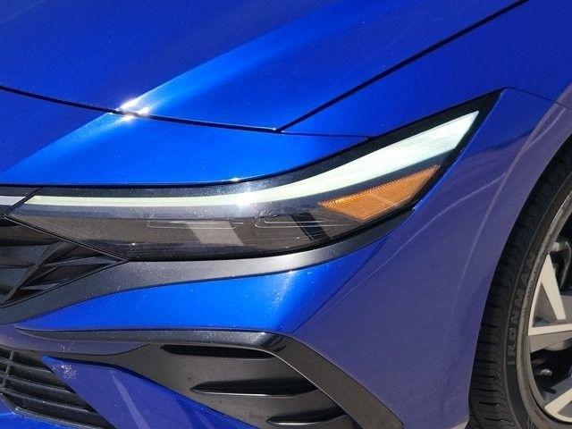Hyundai Elantra Limited 2025