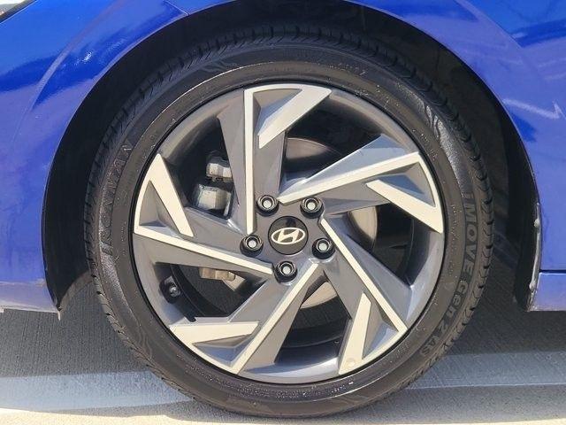 Hyundai Elantra Limited 2025