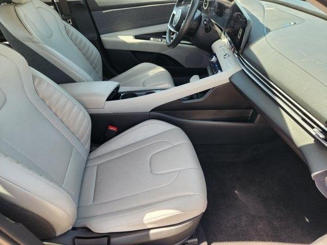 Hyundai Elantra Limited 2025