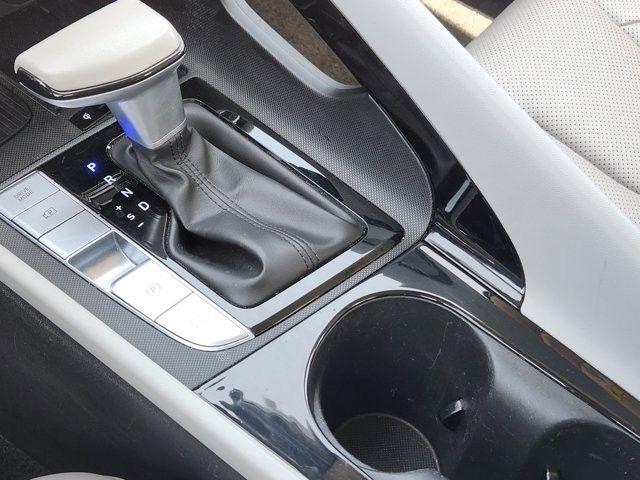 Hyundai Elantra Limited 2025