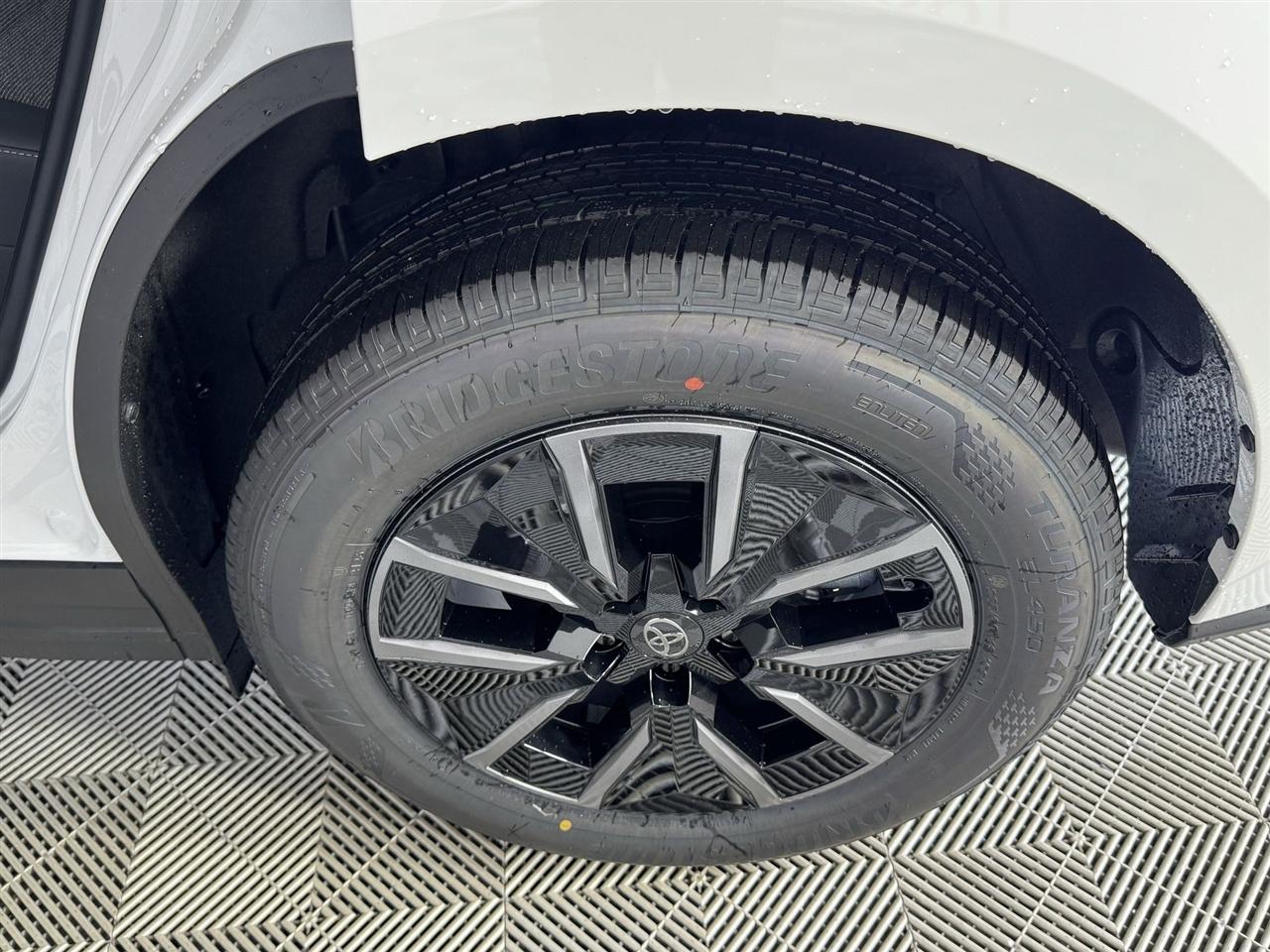 Toyota bZ Limited 2026