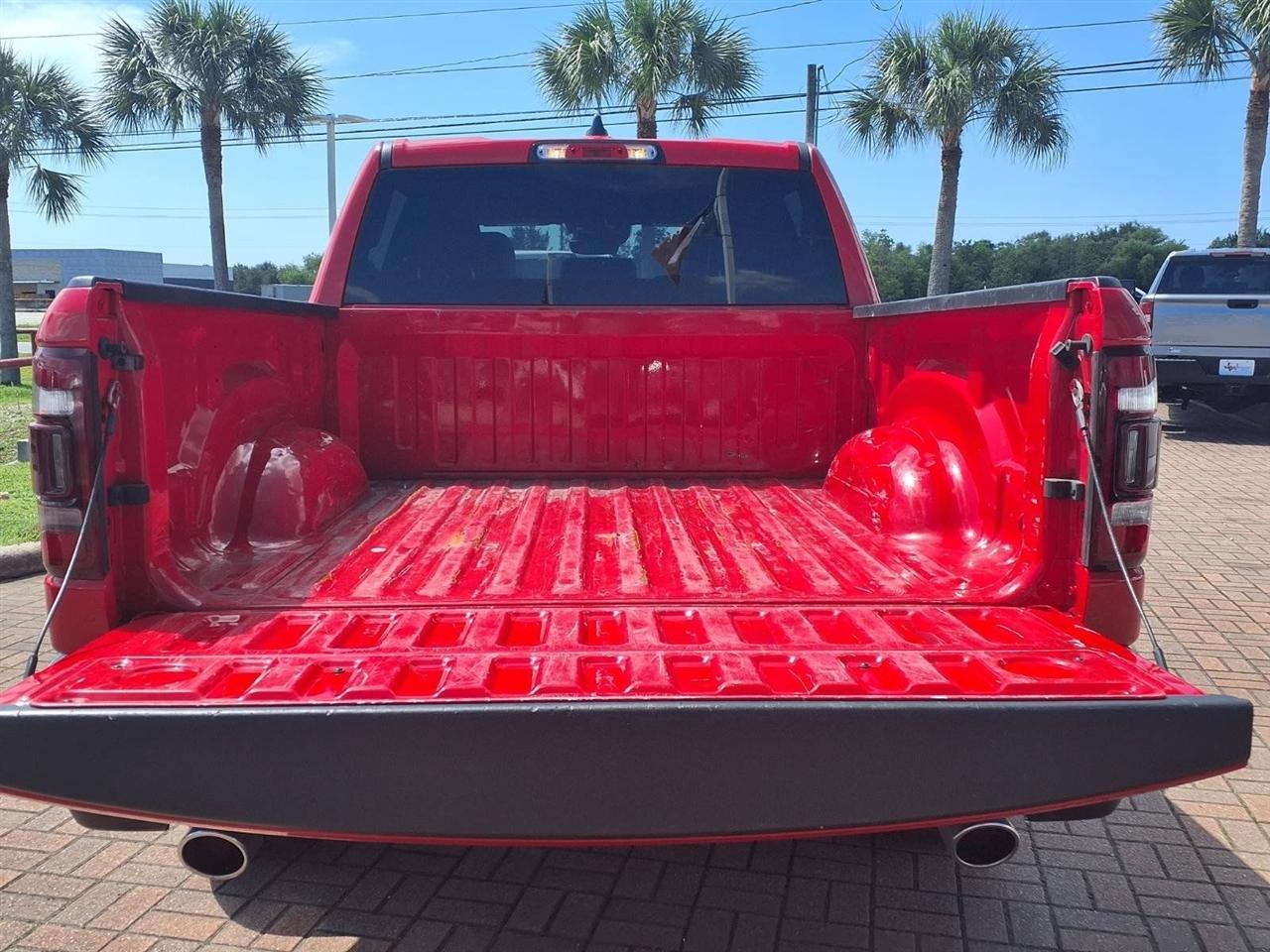 RAM 1500 Laramie Crew Cab SWB 2WD 2024