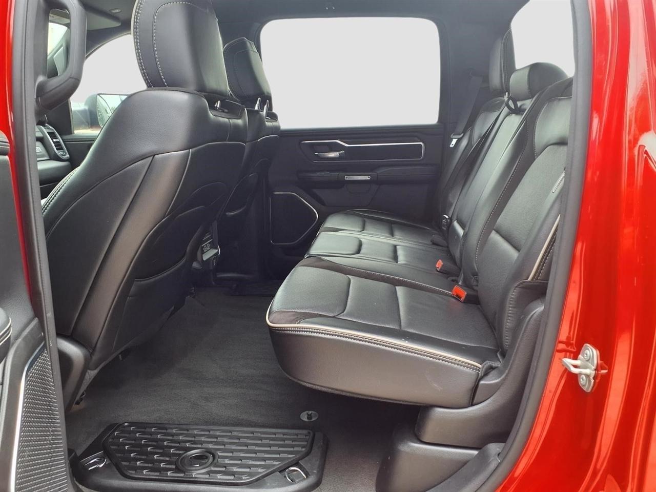 RAM 1500 Laramie Crew Cab SWB 2WD 2024