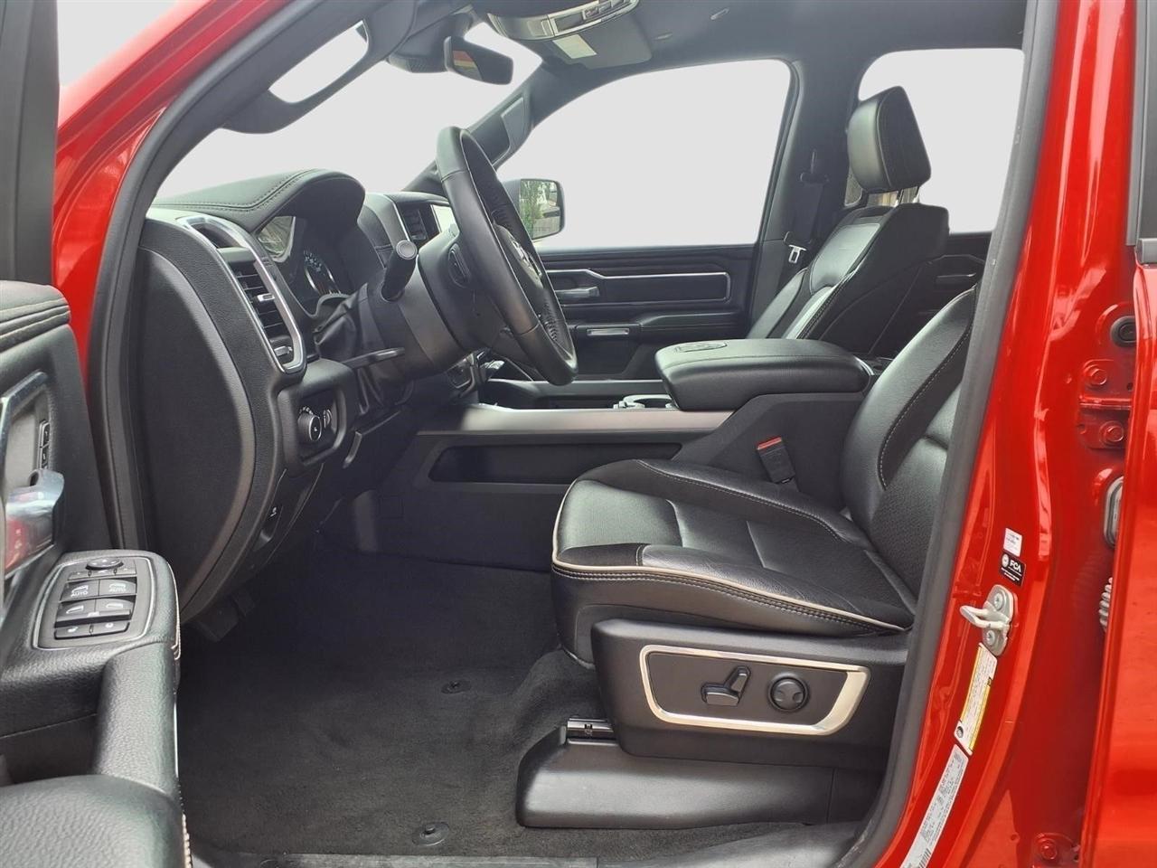 RAM 1500 Laramie Crew Cab SWB 2WD 2024