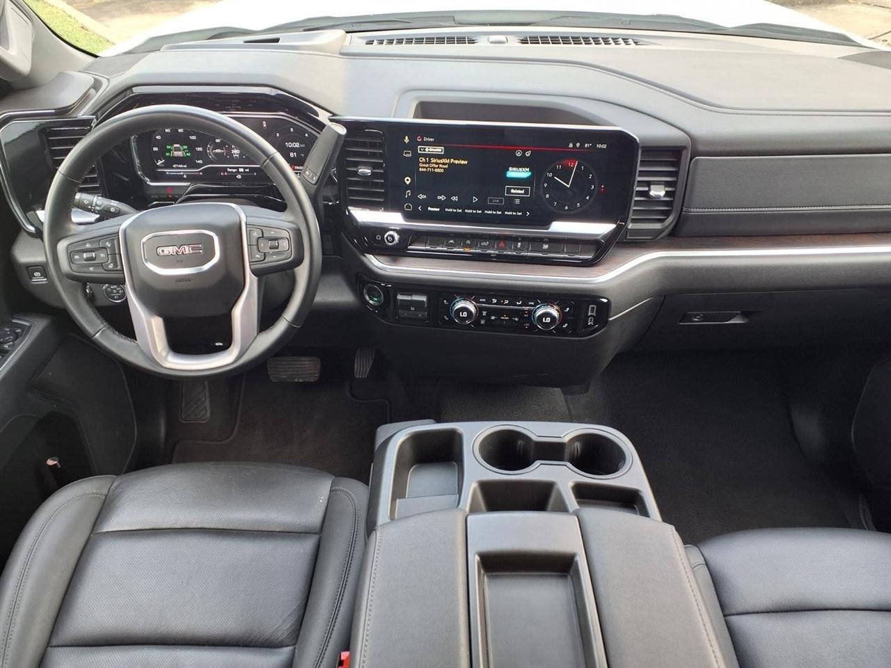 GMC Sierra 1500 SLT Crew Cab 4WD 2025