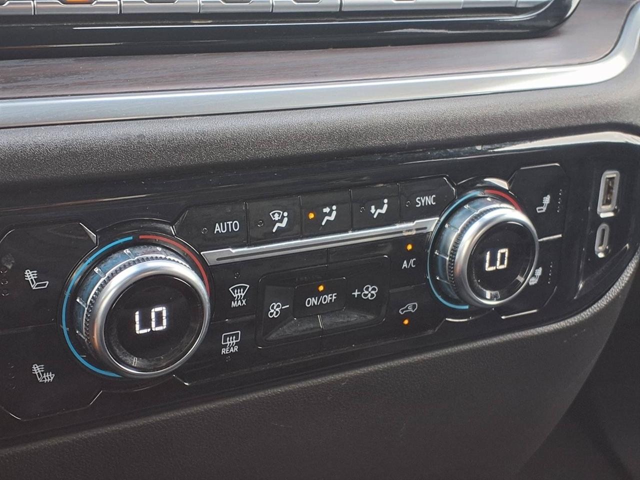 GMC Sierra 1500 SLT Crew Cab 4WD 2025