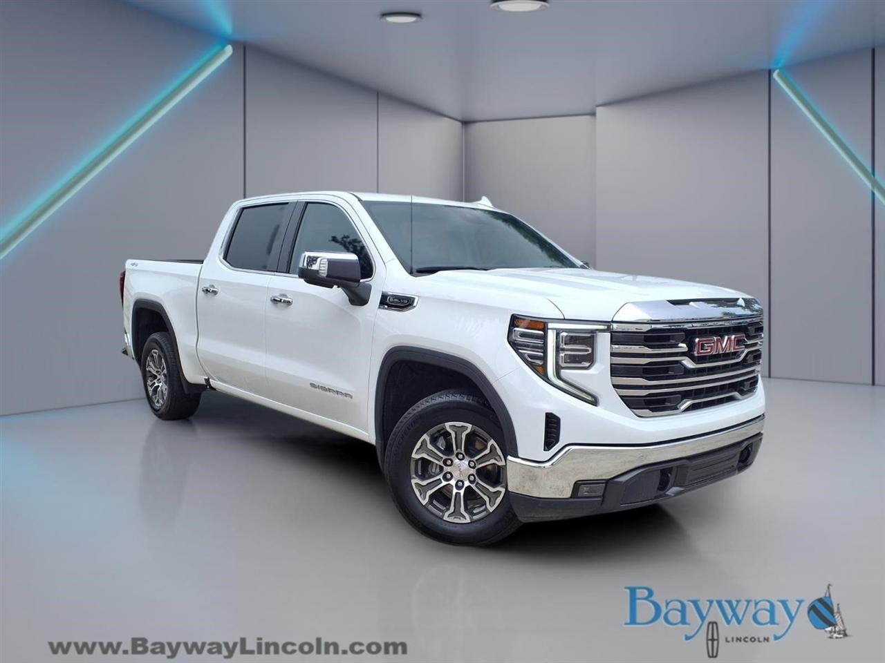 2025 GMC Sierra 1500 SLT Crew Cab 4WD