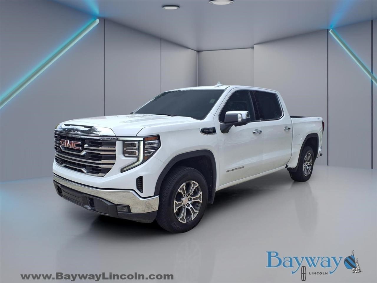 GMC Sierra 1500 SLT Crew Cab 4WD 2025