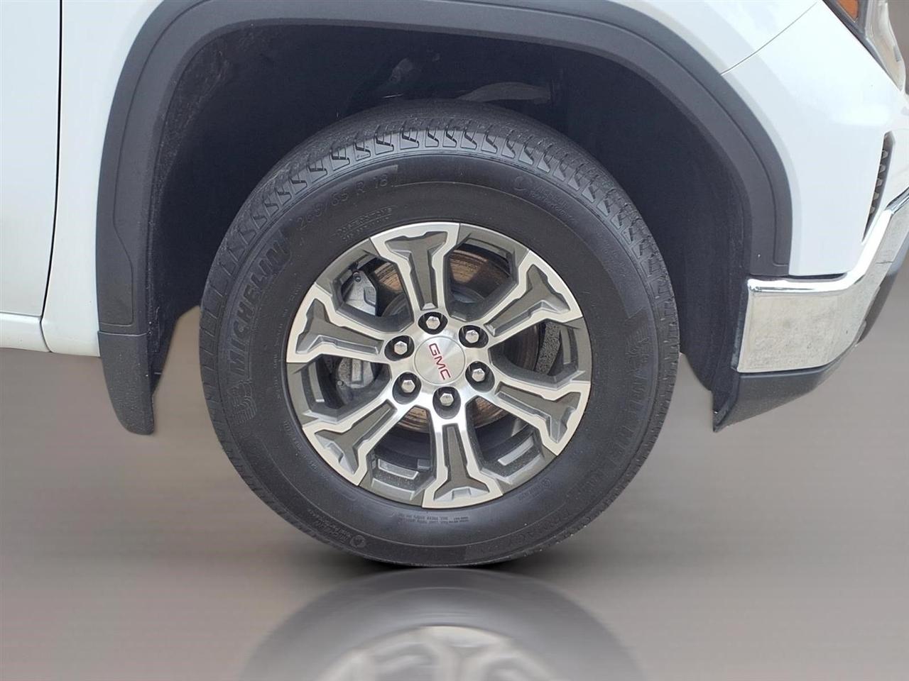GMC Sierra 1500 SLT Crew Cab 4WD 2025