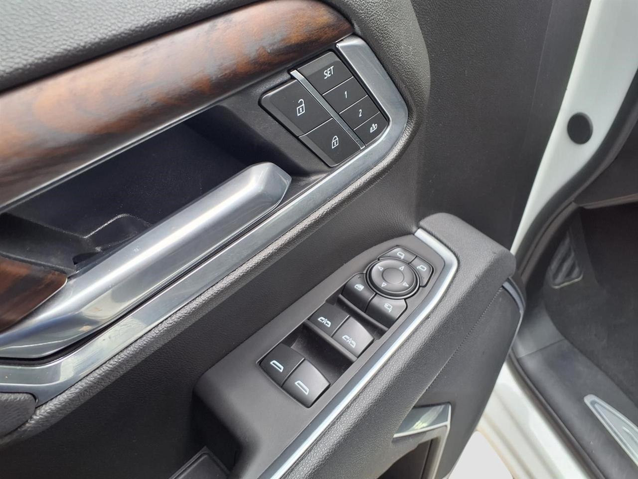 GMC Sierra 1500 SLT Crew Cab 4WD 2025