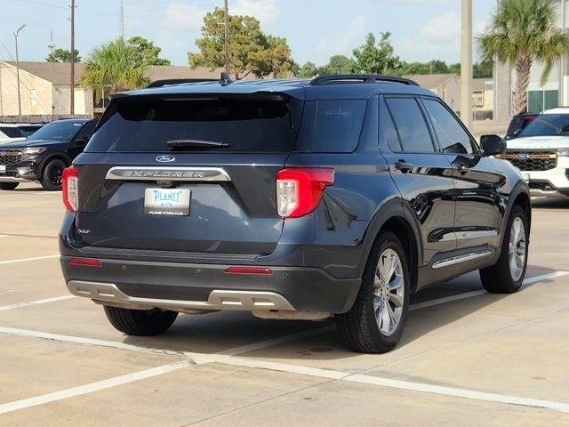 Ford Explorer XLT 2024