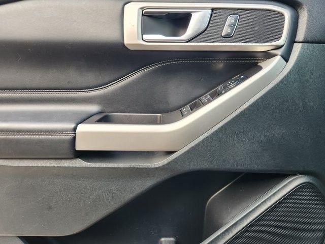 Ford Explorer XLT 2024