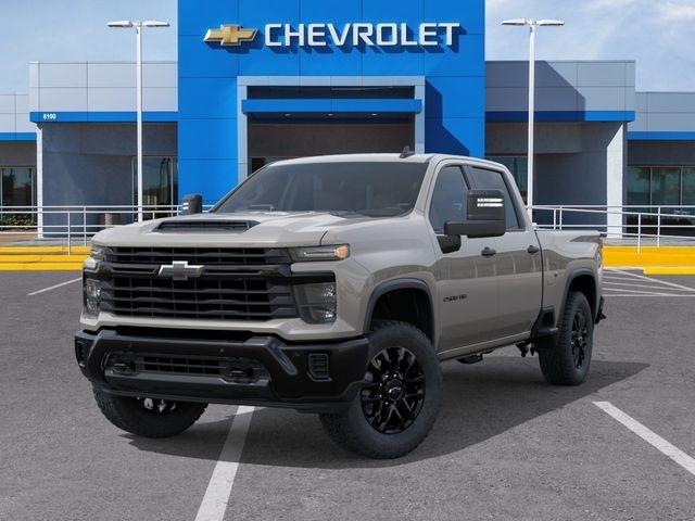 Chevrolet Silverado 2500HD Custom Crew Cab Long Box 4WD 2026