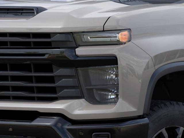 Chevrolet Silverado 2500HD Custom Crew Cab Long Box 4WD 2026