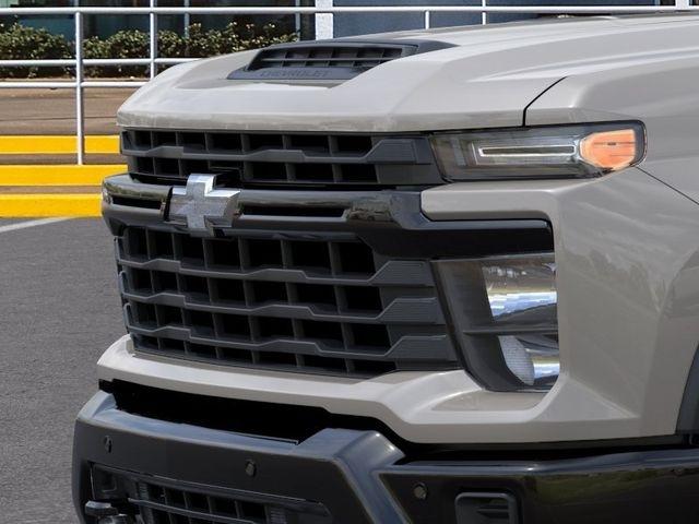 Chevrolet Silverado 2500HD Custom Crew Cab Long Box 4WD 2026