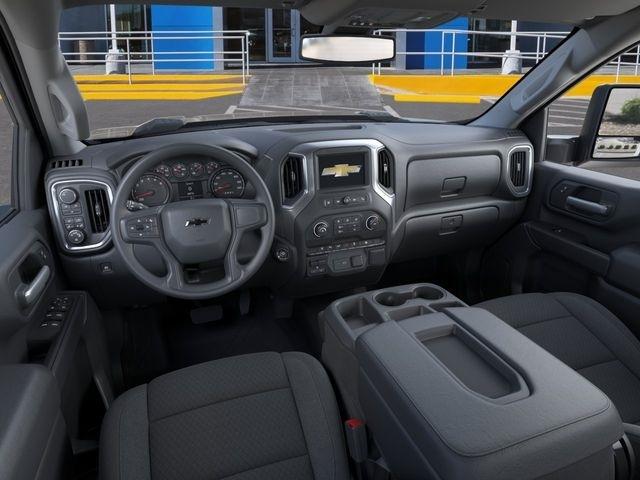 Chevrolet Silverado 2500HD Custom Crew Cab Long Box 4WD 2026