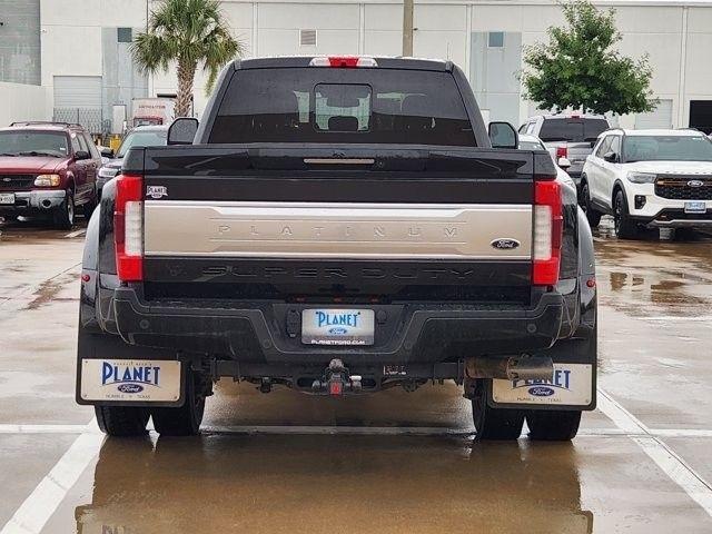 Ford F-450 SD King Ranch Crew Cab DRW 4WD 2018
