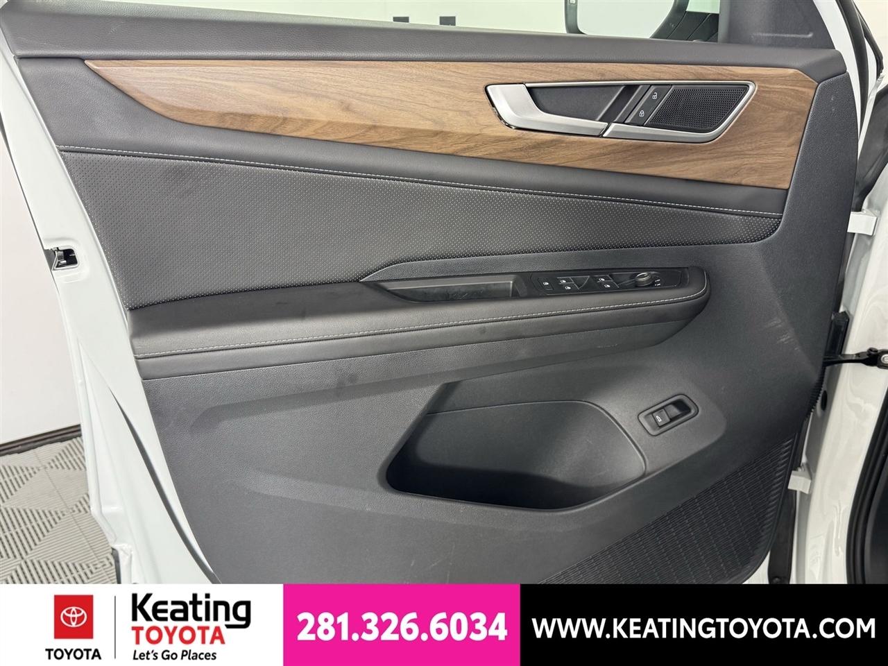 Volkswagen Atlas SE w/Technology 2025
