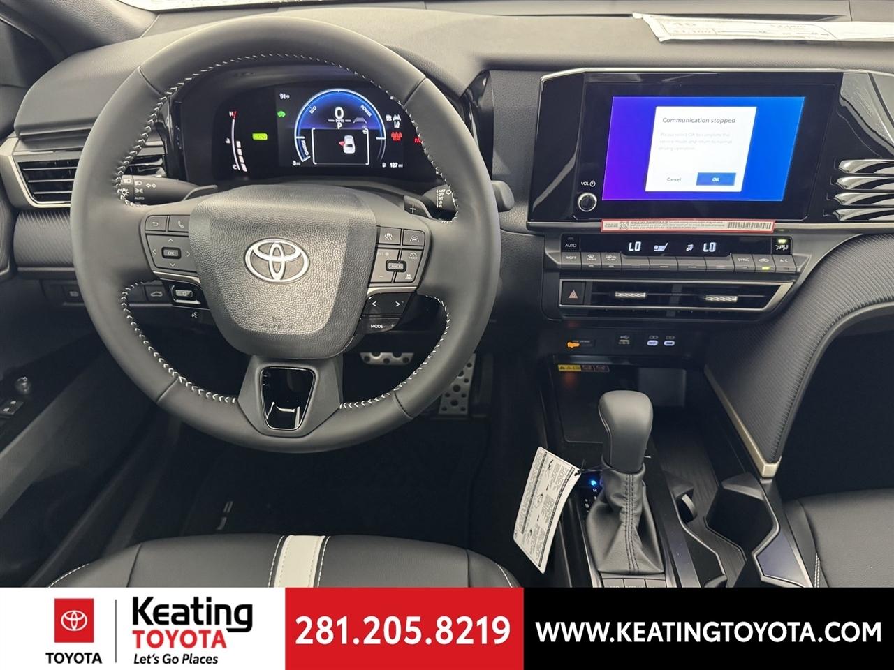 Toyota Camry Hybrid XLE 2026
