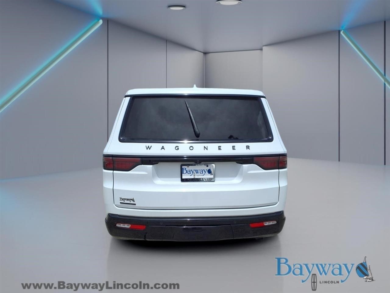 Jeep Wagoneer Series II 4WD 2023