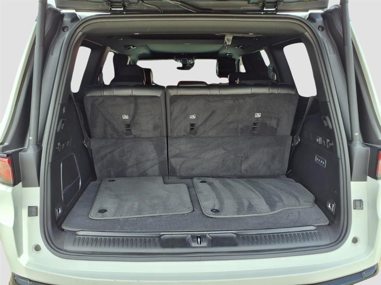 Jeep Wagoneer Series II 4WD 2023