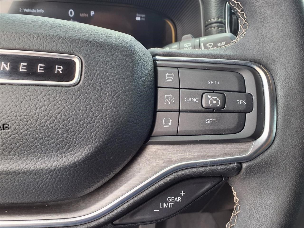 Jeep Wagoneer Series II 4WD 2023