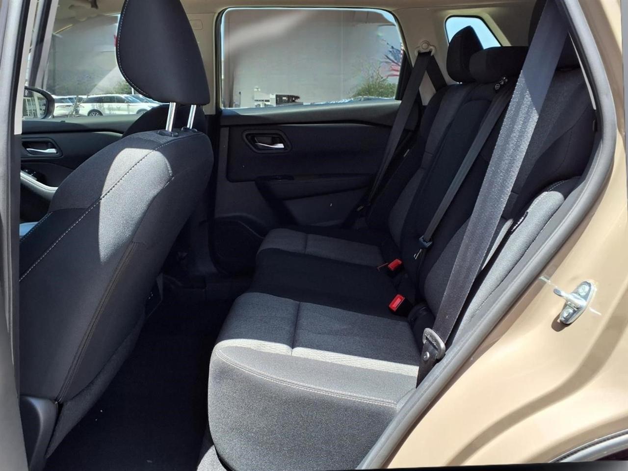 Nissan Rogue SV 2024
