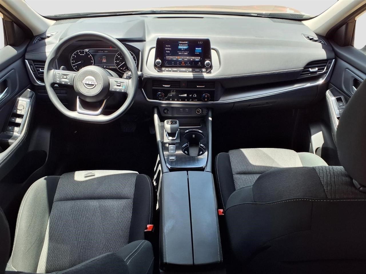 Nissan Rogue SV 2024