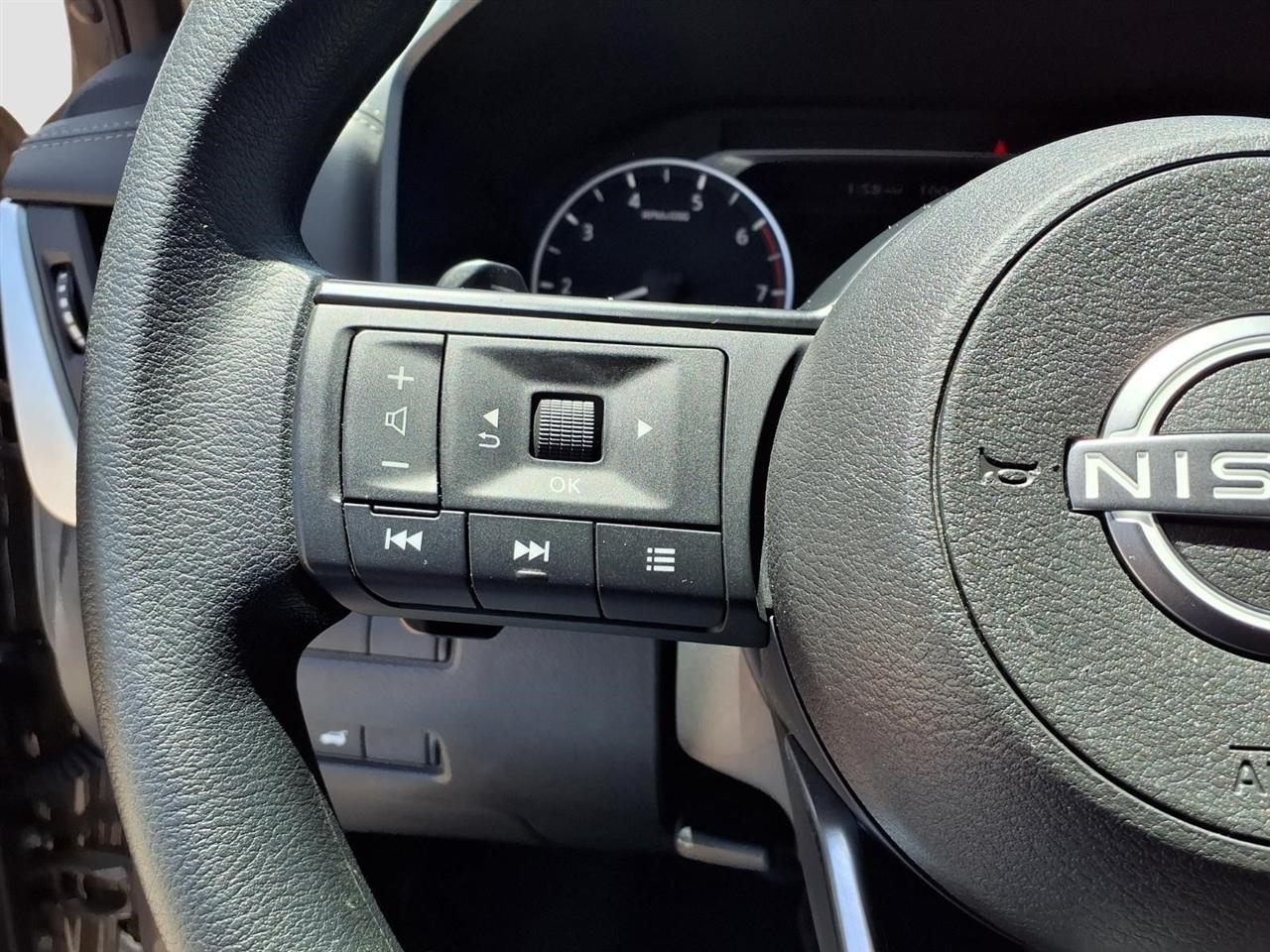 Nissan Rogue SV 2024