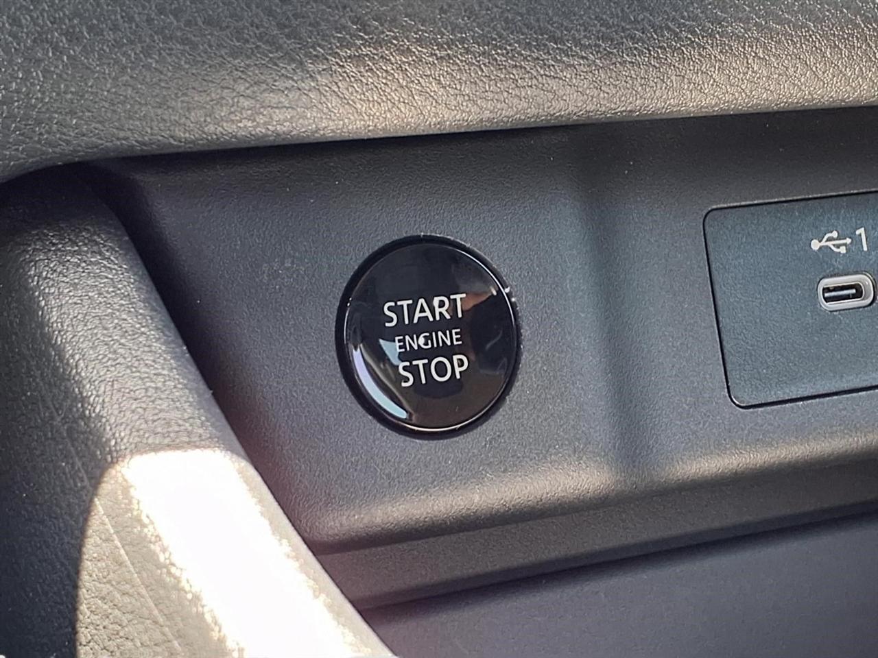 Nissan Rogue SV 2024