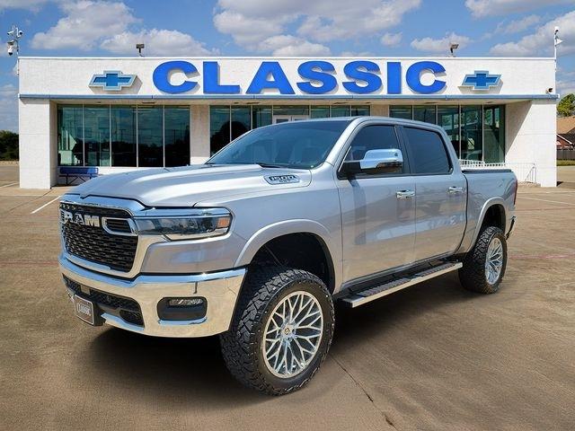RAM 1500 Big Horn Crew Cab SWB 4WD 2025