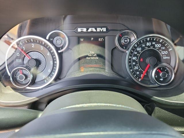 RAM 1500 Big Horn Crew Cab SWB 4WD 2025