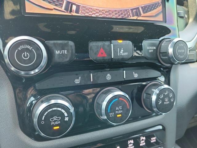 RAM 1500 Big Horn Crew Cab SWB 4WD 2025