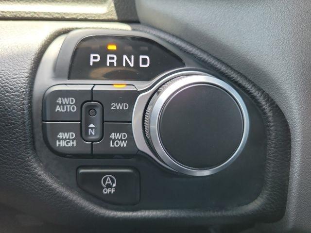 RAM 1500 Big Horn Crew Cab SWB 4WD 2025