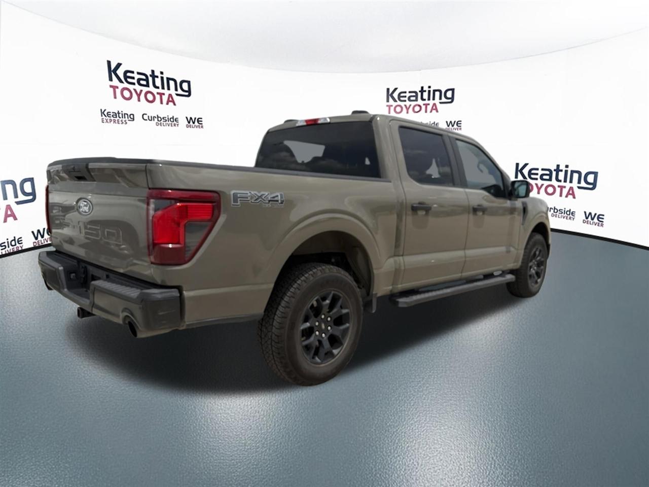 Ford F-150 STX SuperCrew 4WD 2025