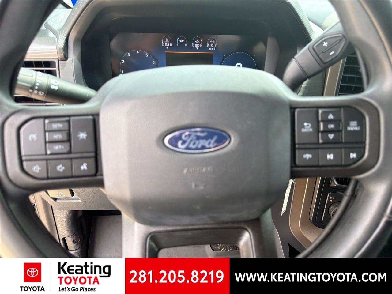 Ford F-150 STX SuperCrew 4WD 2025
