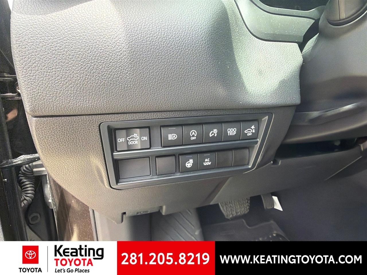 Toyota Tundra Limited CrewMax 2WD 2025