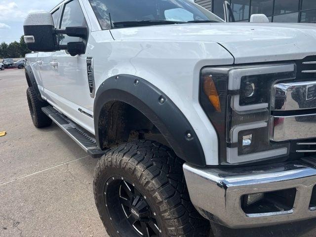 Ford F-350 SD Lariat Crew Cab 4WD 2018