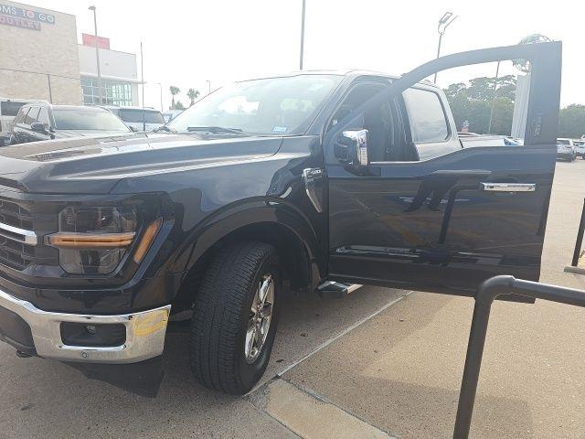 Ford F-150 XLT SuperCrew 4WD 2024