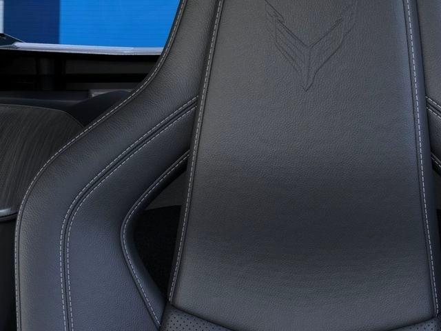 Chevrolet Corvette Stingray Coupe w/2LT 2027